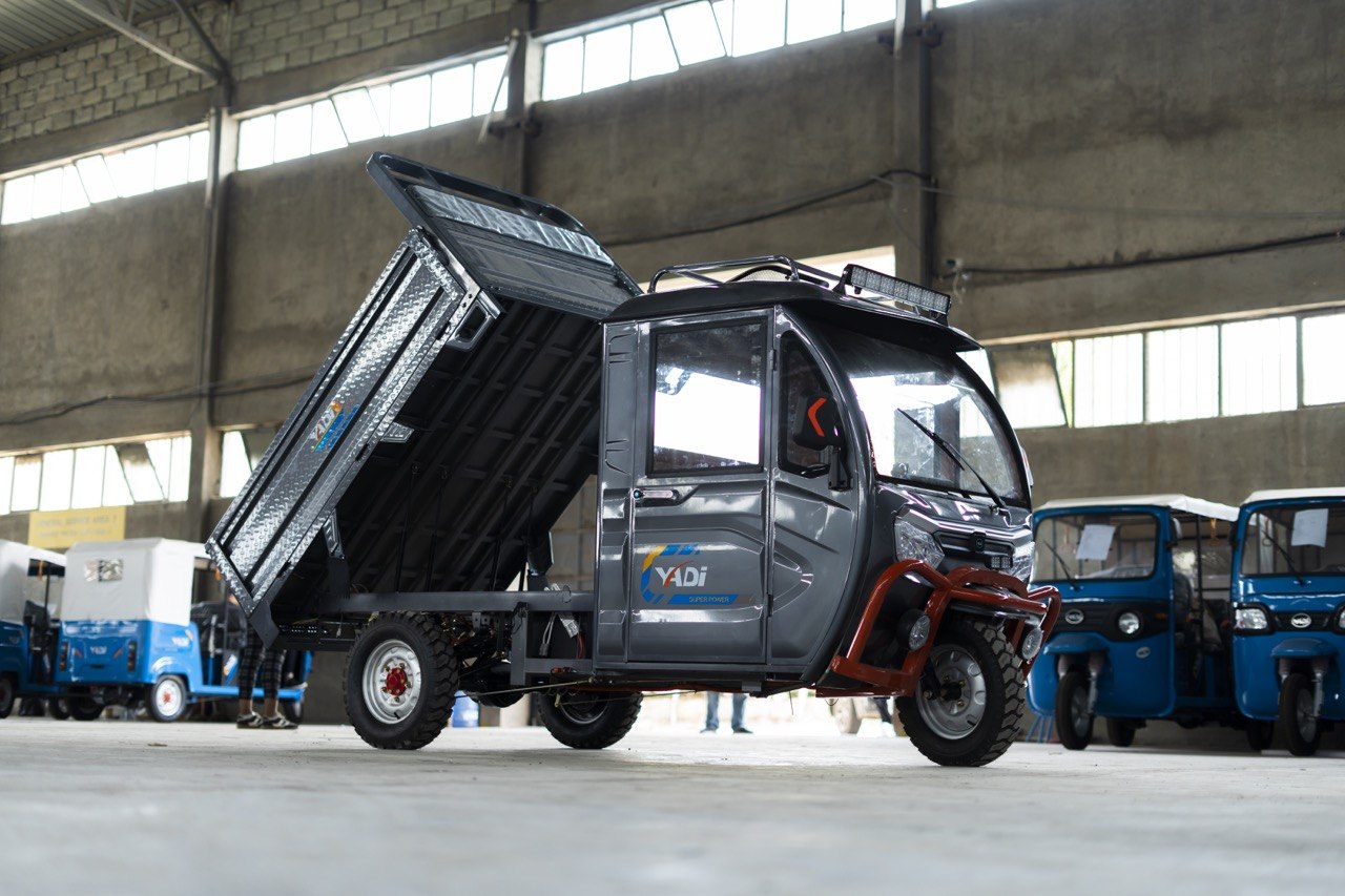 Yadi 04 vehicle